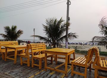 bangladesh/cox-s-bazar/restaurant/sea-lamp-beach-cafe