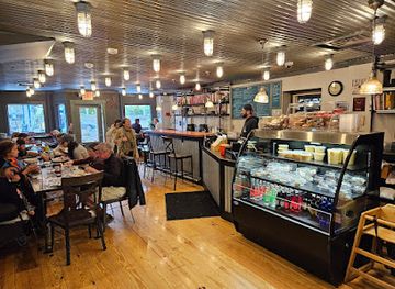 new-york/poughkeepsie/restaurant/lola-s-cafe