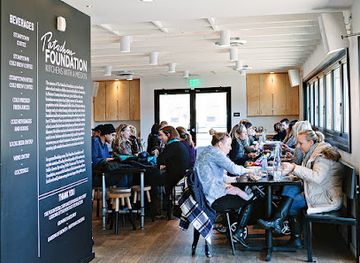 indiana/indianapolis/broad-ripple/restaurant/public-greens