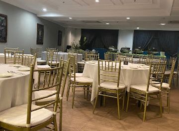 brunei/tutong/restaurant/darlington-s-the-lanes