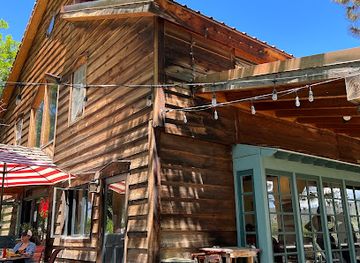 new-mexico/sangre-de-cristo-mountains/restaurant/farmhouse-cafe-and-bakery