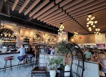 illinois/fox-valley/restaurant/davanti-enoteca