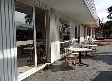 norfolk-island/ball-bay/restaurant/enitaim-woodfired-pizza