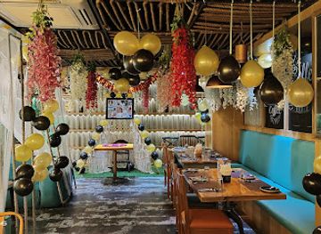 india/vadodara/old-city/restaurant/retro-bistro-the-fine-multi-cuisine-restaurant-vadodara