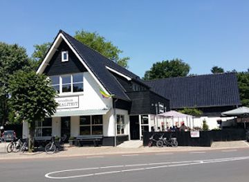 netherlands/veluwe-national-park/restaurant/brunch-hoenderloo
