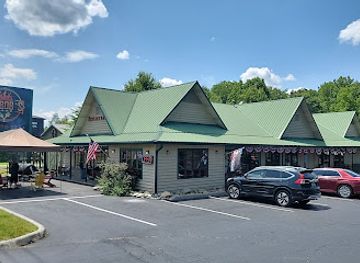 tennessee/cades-cove/restaurant/jim-bob-s-bbq