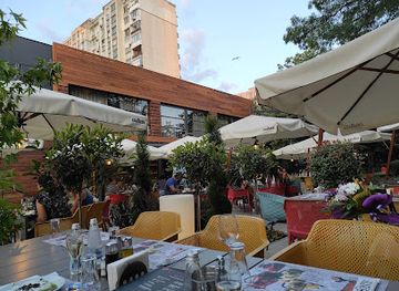 bulgaria/burgas-region/restaurant/maisons-burgas