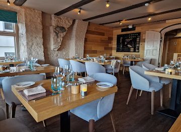 guernsey/vazon-bay/restaurant/le-nautique-restaurant