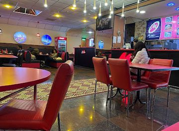 kyrgyzstan/chuy-valley/restaurant/mac-burger-pizza