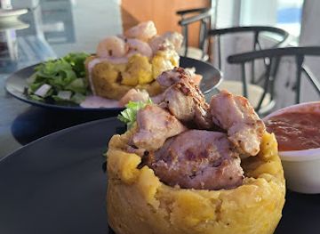 puerto-rico/arecibo/restaurant/vibra-buena-food-and-drink