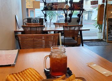 japan/hyuga/restaurant/whiz-chill-house