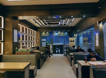 pakistan/gujranwala/restaurant/forks-and-knives