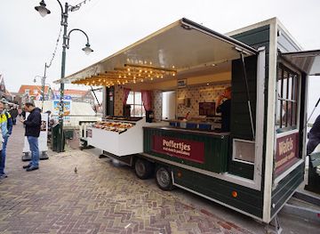 netherlands/volendam/restaurant/poffertjes-real-dutch-pancakes