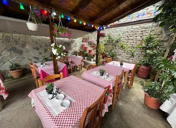 albania/gjirokaster/restaurant/taverna-lani