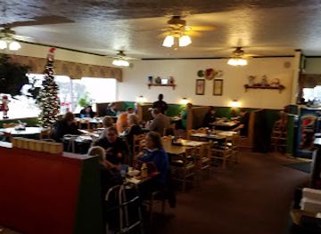 ohio/punderson-state-park/restaurant/mangia-mangia