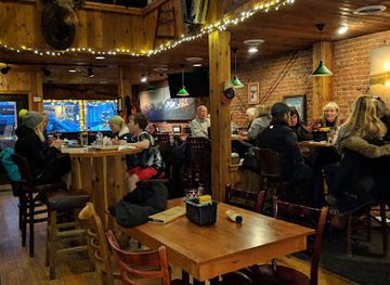 idaho/sun-valley/restaurant/sawtooth-club