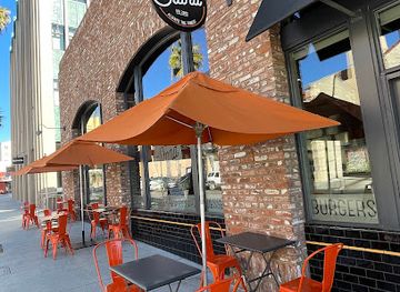 california/pasadena/restaurant/the-stand-american-classics-redefined