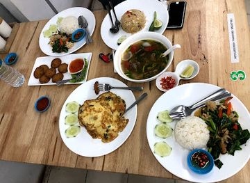 thailand/chiang-rai/restaurant/sareeneen-food-sweet-halal