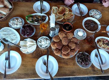 georgia/uplistsikhe/restaurant/old-tusheti