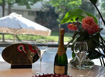 albania/tirana/skanderbeg-square/restaurant/rossini-restaurant