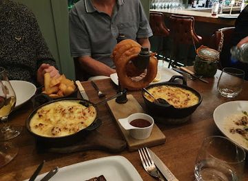 guernsey/grandes-rocques/restaurant/red