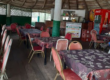 senegal/dakar/hann-bel-air/restaurant/le-pelican-restaurant