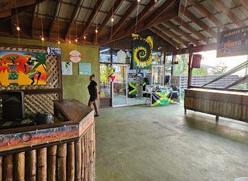 jamaica/cockpit-country/restaurant/falmouth-mystic-bar-restaurant