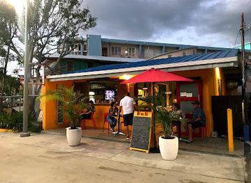 puerto-rico/cabo-rojo/restaurant/green-parrot