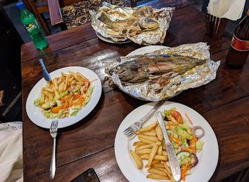 sri-lanka/arugam-bay/restaurant/hakeem-s-beach-spot