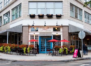 north-carolina/asheville/restaurant/isa-s-bistro