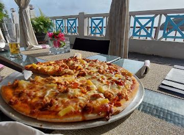 saint-vincent-and-the-grenadines/grenadines/restaurant/bungalow