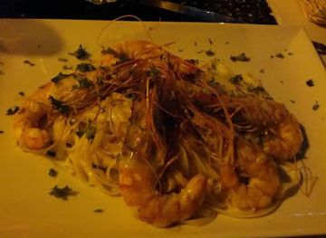 mauritania/nouakchott/ksar/restaurant/work-with