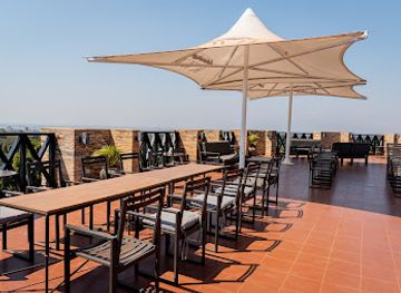 tanzania/kilimanjaro-region/restaurant/the-summit