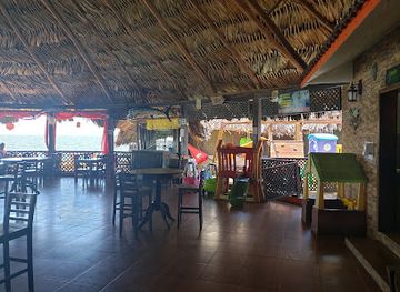 guatemala/puerto-barrios/restaurant/restaurante-bayside