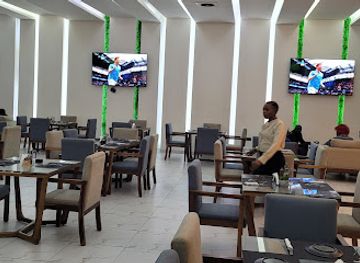 zambia/kasanka-national-park/restaurant/cozy-restaurant-lounge