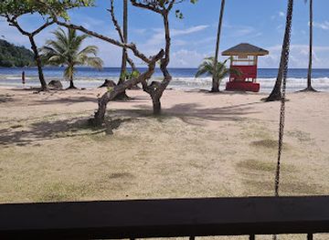 trinidad-and-tobago/maracas-bay/restaurant/abbi-s-at-maracas-beach