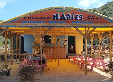 saint-vincent-and-the-grenadines/petit-st-vincent/restaurant/nadi-s-bar-restorante