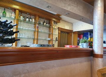 montenegro/bar/restaurant/pod-lozom