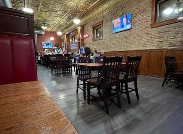 missouri/meriwether-lewis-and-william-clark-national-historic-trail/restaurant/coates-street-corner-grill-llc