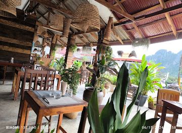 laos/vang-vieng-karst-landscape/restaurant/golden-bamboo-restaurant