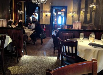 pennsylvania/lancaster/restaurant/the-belvedere-inn