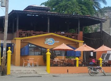 haiti/nord-ouest/restaurant/kokiyaj-bar-grill-food-market