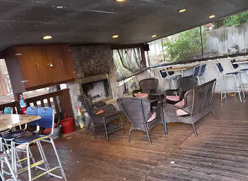 Shorty Pants Lakeside Cajun Restaurant & Marina