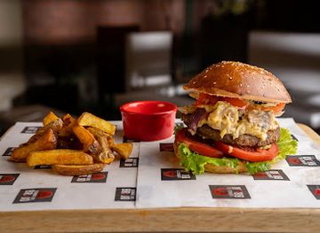 peru/arequipa/cayma/restaurant/lounge-del-brujo