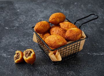 israel/ra-anana/restaurant/maakl-hbyt-msadt-vkl-mvkn