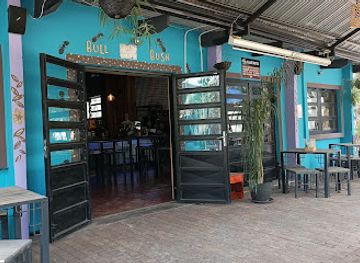 botswana/okavango-delta/restaurant/bull-and-bush