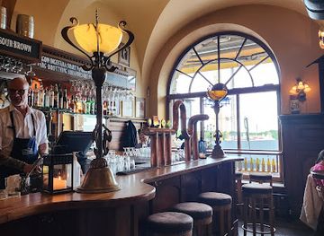 sweden/stockholm/restaurant/bla-dorren