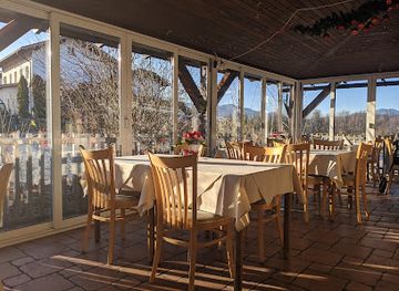 slovenia/postojna-cave/restaurant/ob-kaminu