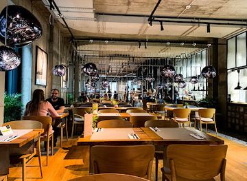 poland/lodz/restaurant/len-i-bawelna