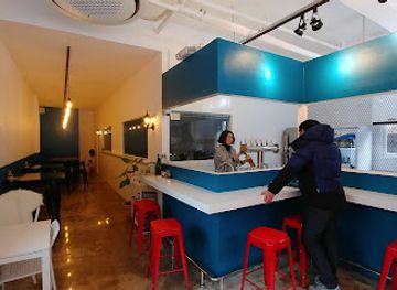 south-korea/yeosu-ocean-park/restaurant/oh-mae-butterfly-island-beer